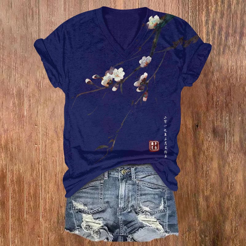 Dashingsoul Vintage Plum Blossom Art Print V-neck T-shirt